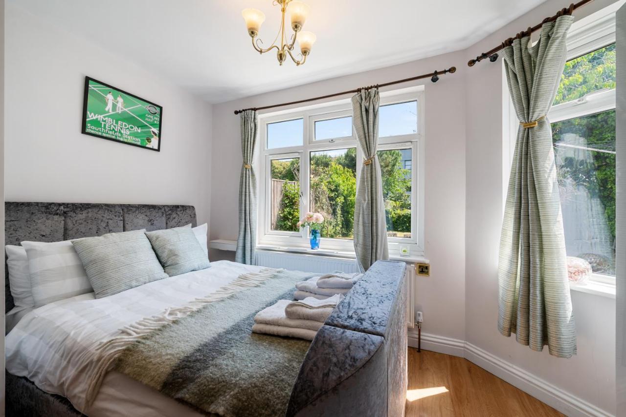 Lovely Garden Apartment In Wimbledon Town Centre With Private Parking By Wimbledon Holiday Lets London Exterior foto